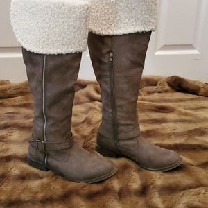 Women's boots
